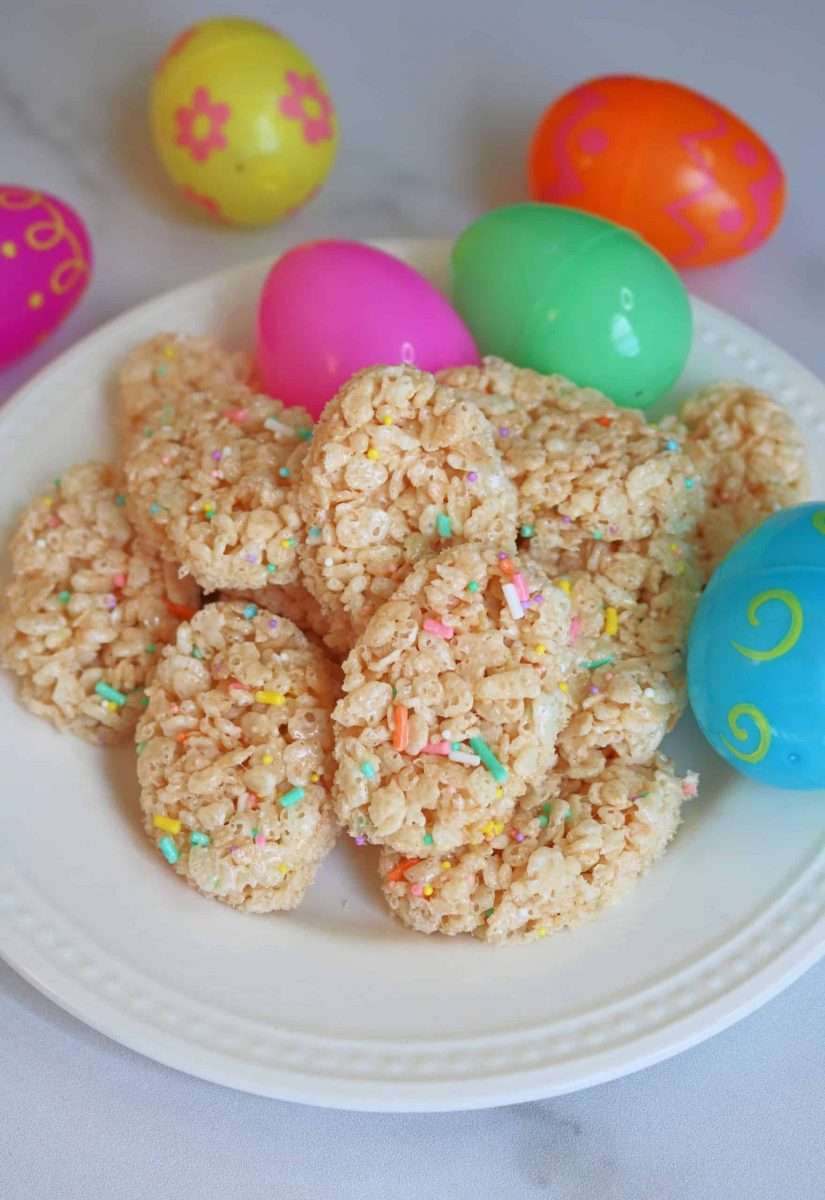Adorable Easter Egg Rice Krispie Treats (So Easy!)