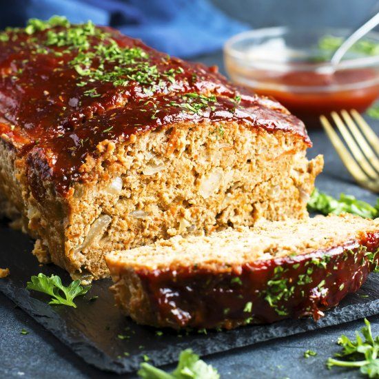 Classic Ground Turkey Meatloaf is secretly full of vegetables and made ...