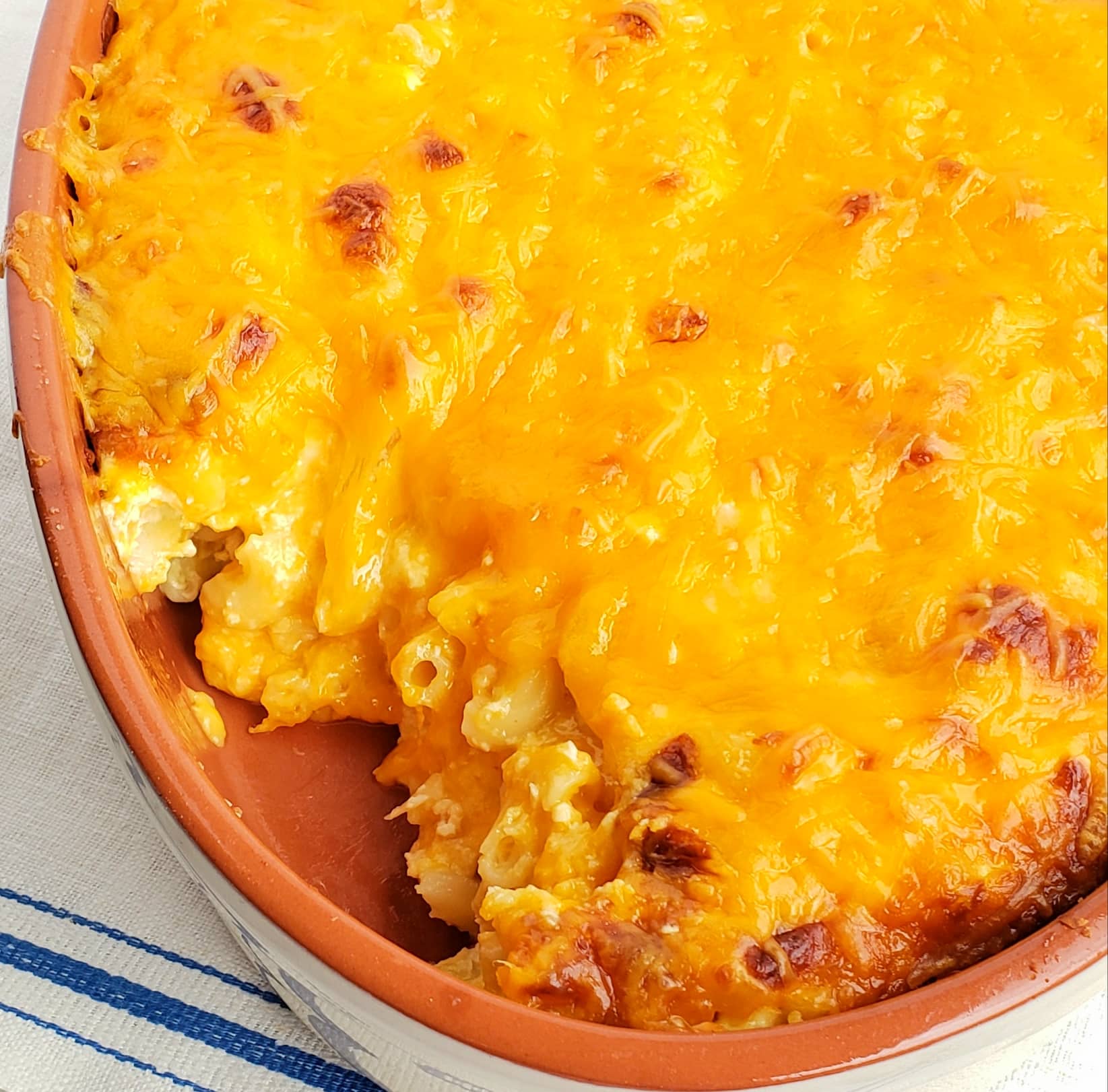Easy Cheesy Baked Mac and Cheese