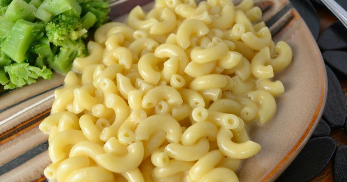 Hot Eats and Cool Reads: Stovetop Velveeta Macaroni and Cheese Recipe