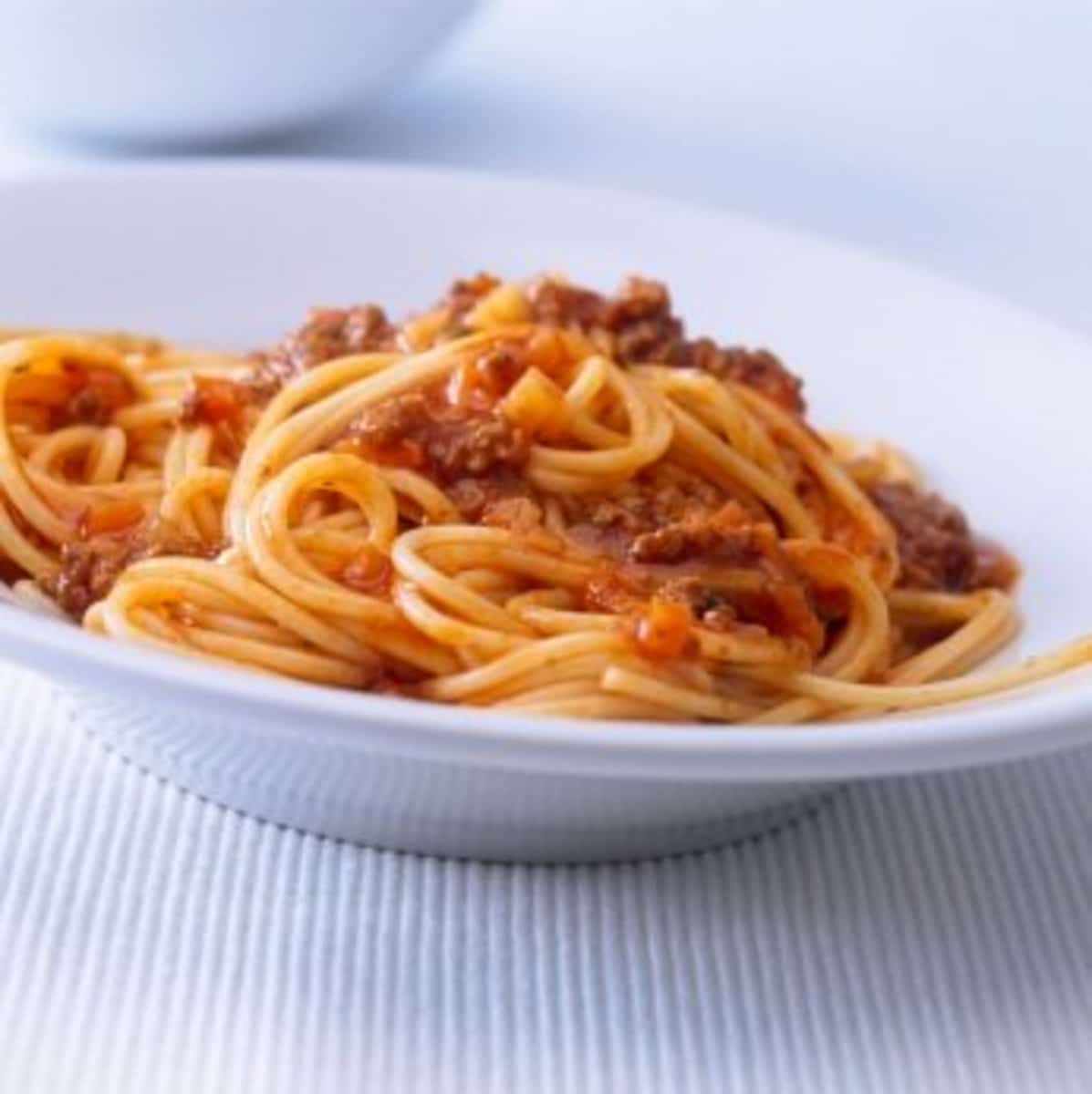 How to Cook Traditional Spaghetti With Prego and Rotel