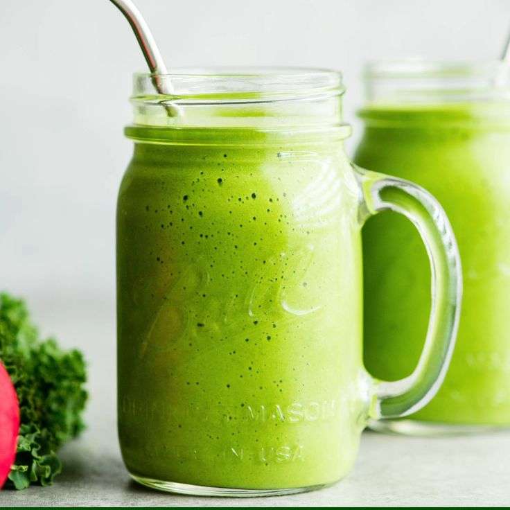 How to make the best green smoothie recipe! A simple green smoothie for ...