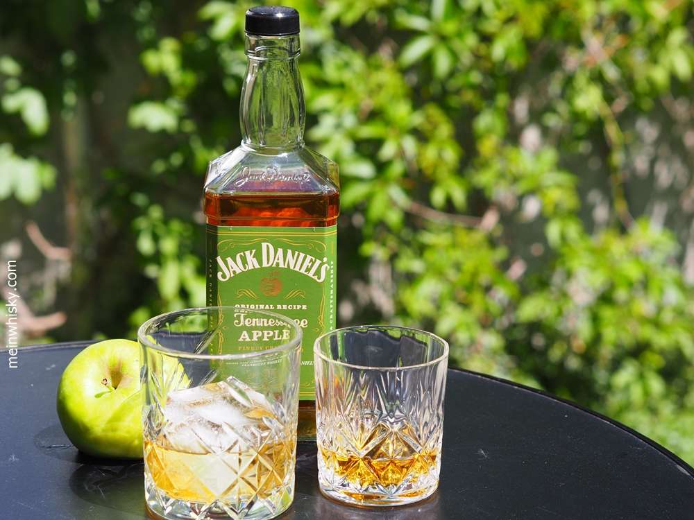 Jack Daniels Tennessee Apple  der grüne Jacky im ...