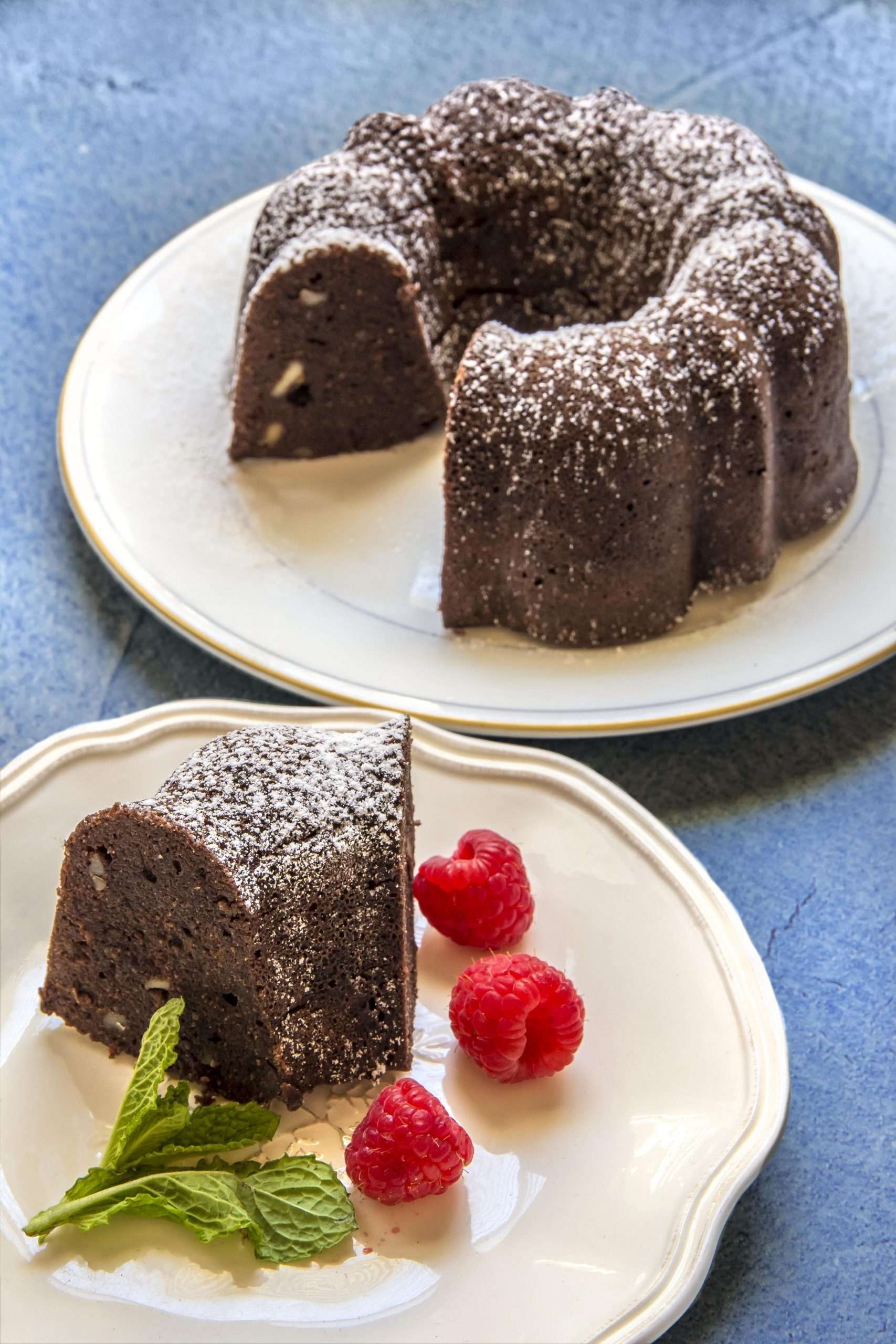 Keto Chocolate Walnut cake. Recipe in comments : ketorecipes