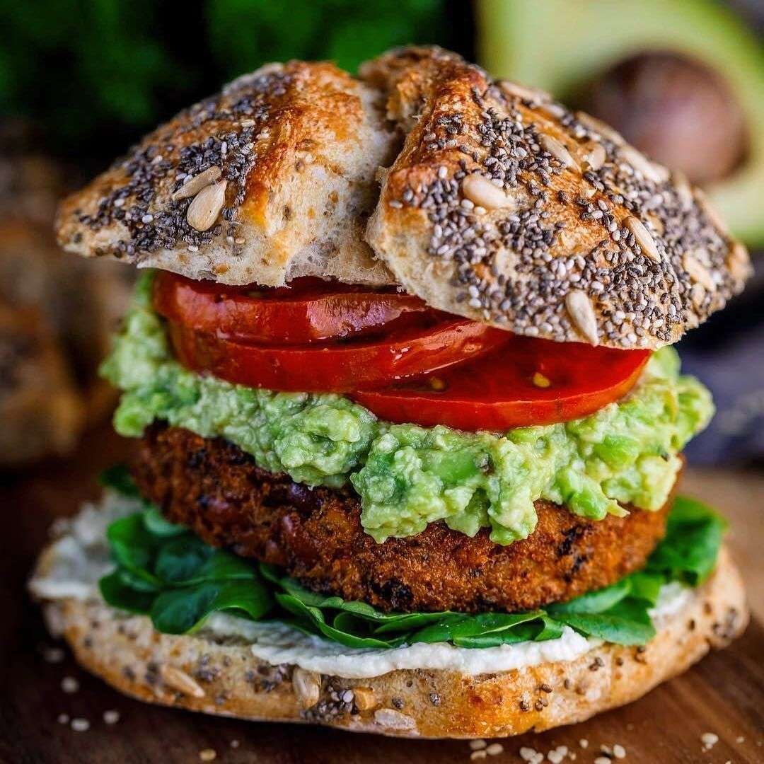 Plant Based Burger by @clean_body_ ð Recip