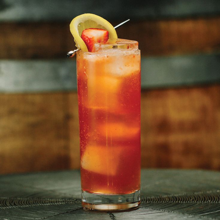 The Bulleit Bourbon Kentucky Buck Cocktail